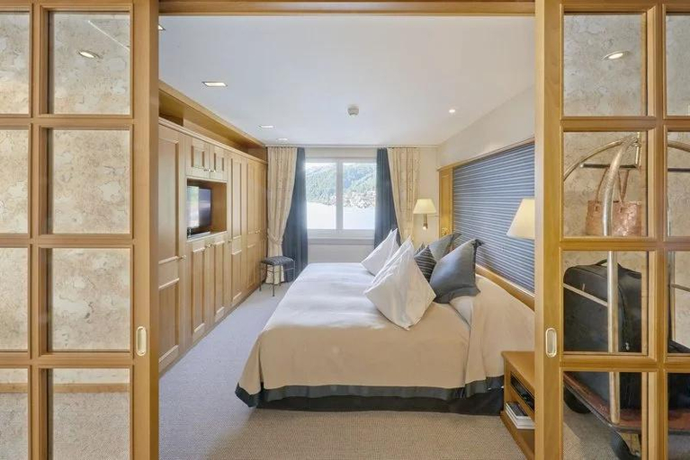 Bedroom 2, Hotel Beatus, Interlaken