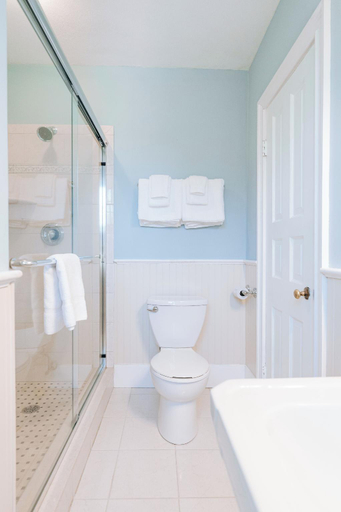 Bathroom 3, HollyHedge Estate, Bucks