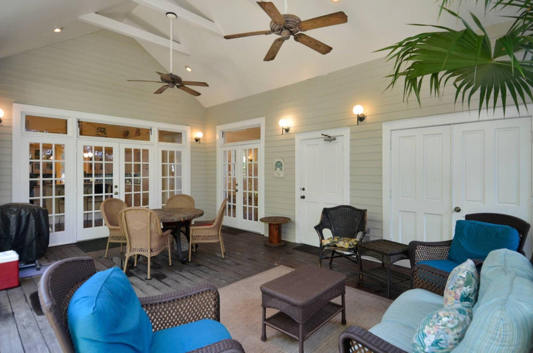 Public Area 2, Easy Livin By Avantstay Key West Home W Pool B, Monroe
