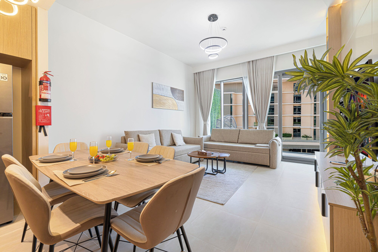 Dining 4, Seagate Luxury 2BR with Port Views, Dubai