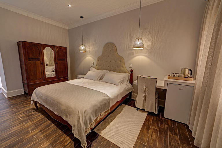 Bedroom 4, Lagoon Suites Boutique Hotel, Walvisbay Urban