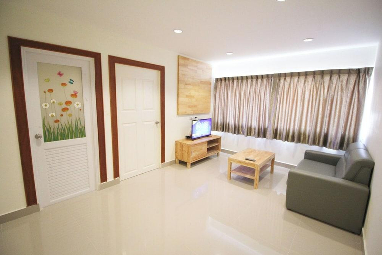 Others, L'Hotel Bangkok, Prawet