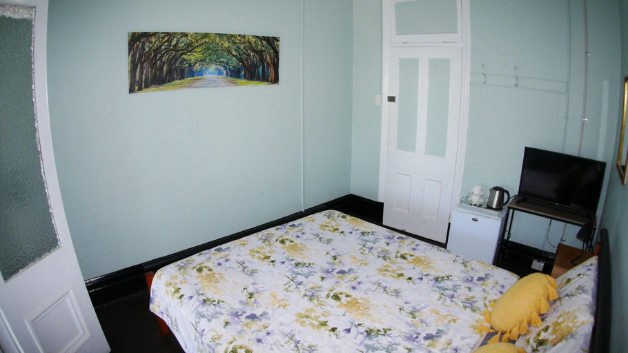 Bedroom 3, Geraldton Backpackers On The Foreshore, Geraldton
