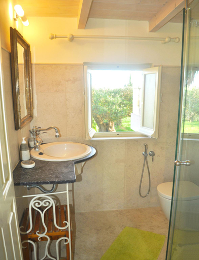 Bathroom, Corfu Island Apartments, Ionian Islands