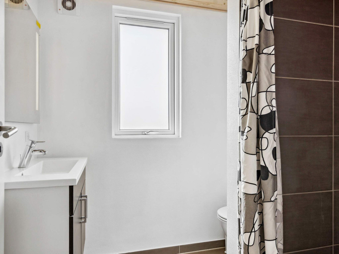 Bathroom 3, 5 Star Holiday Home in Bogense, Nordfyns