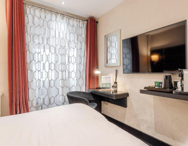 Bedroom 2, Hotiday Room Collection - Paris Arc de Triomphe, Paris