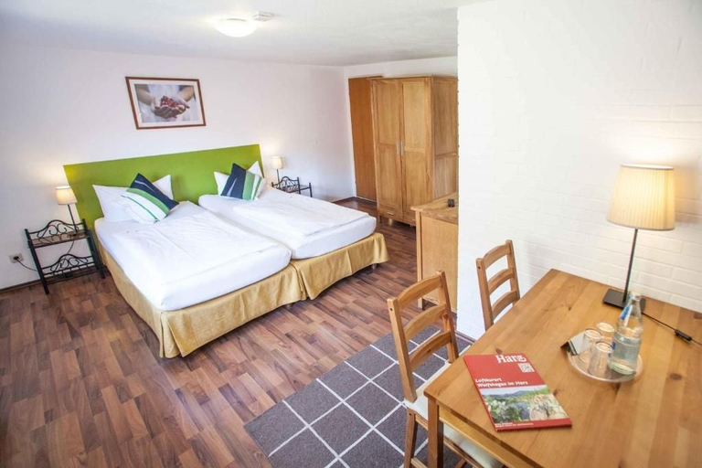 Bedroom 3, Hotel Im Tannengrund, Goslar