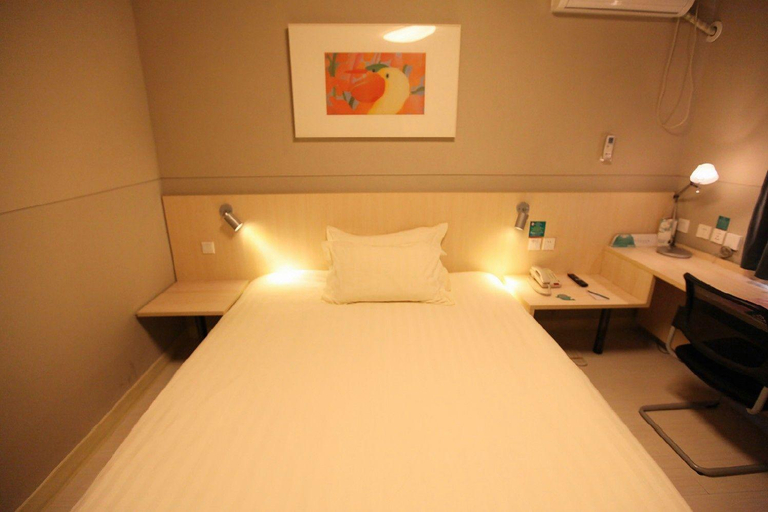 Bedroom 3, Jinjiang Inn Nanchang Bayi Square Yongshu Road, Nanchang