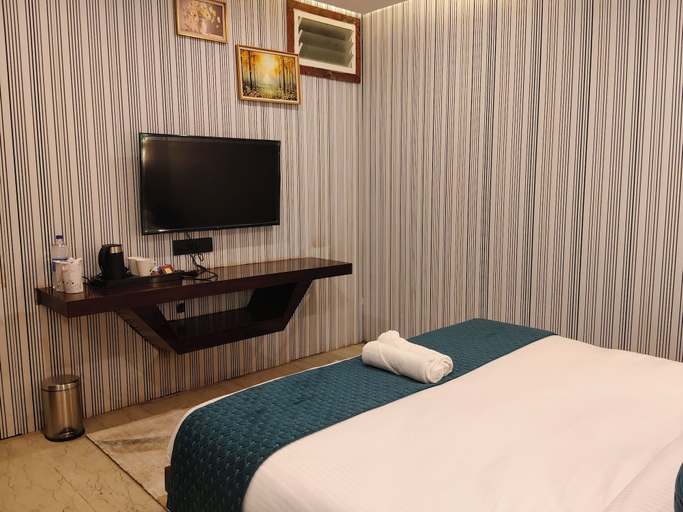 Room 3, Cottages & Cafe, Garhwal
