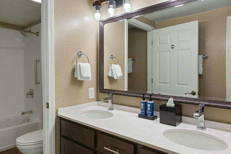 Bathroom 4, Smoky Mountain Resort, Sevier
