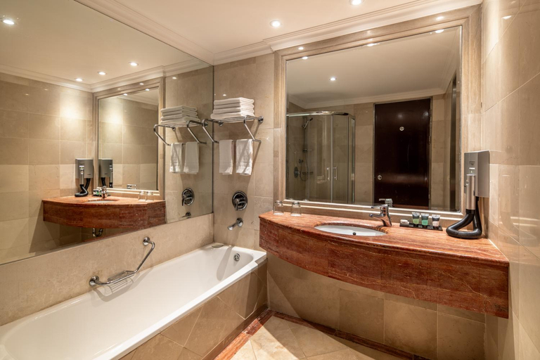 Bathroom 4, The Royal Hotel Dead Sea