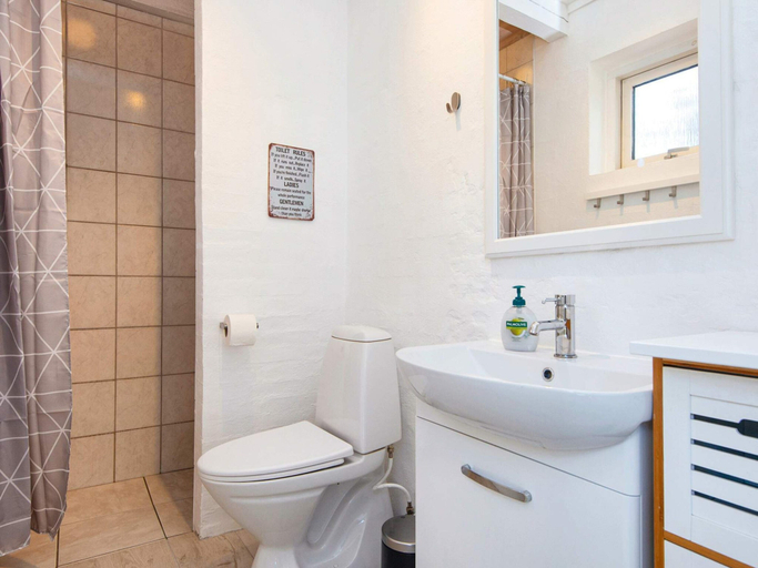 Bathroom, Seaside Charm in Havneby, Tønder