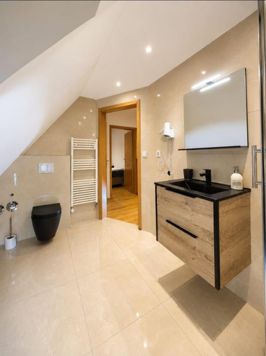 Bathroom 3, NY-GOLDEN APARTMENTS-Dortmund Airport, Dortmund