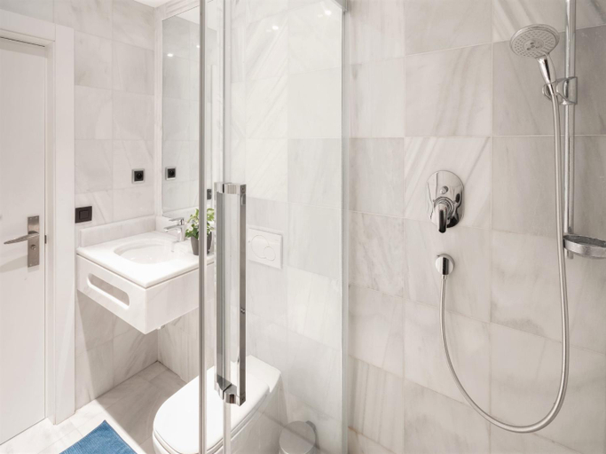 Bathroom 4, 1-bedroom lodge stay in Antwerp, Antwerpen