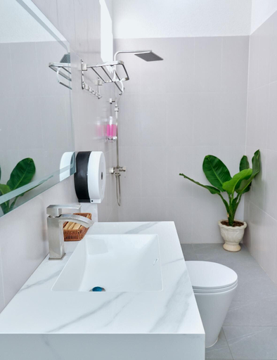 Bathroom 5, Gem's House, Phan Thiết