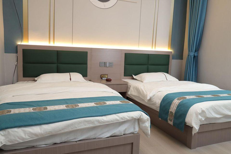 Bedroom, Youhe Business Hotel, Lijiang