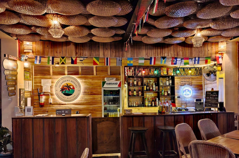Food & Drinks 4, Islanders Hostel Port Barton, San Vicente