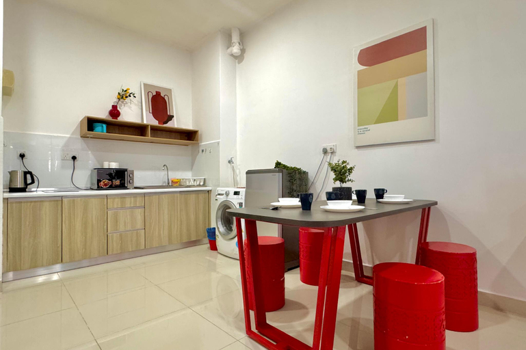 Others 5, CORE suite klia with FREE NETFLIX + WIFI, Sepang