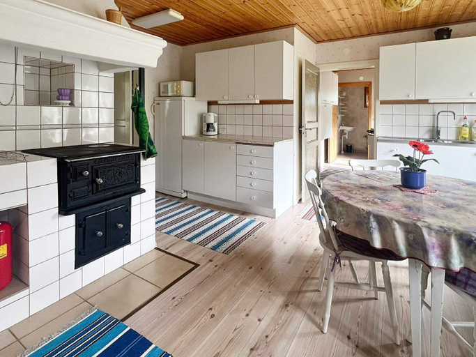 Others 4, person holiday home in MARIANNELUND, Eksjö