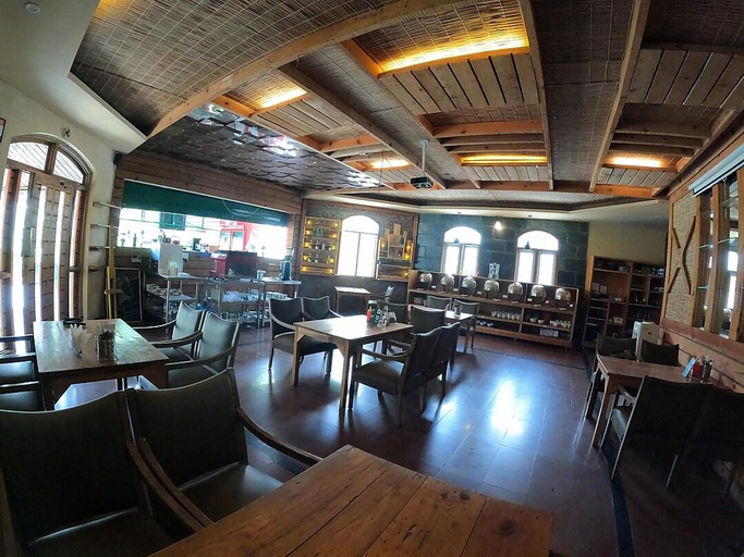Food & Drinks, Fresco Hotel and Residences , Kangra