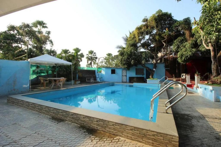 Sport & Beauty 3, C Cube Resorts, Mumbai Suburban