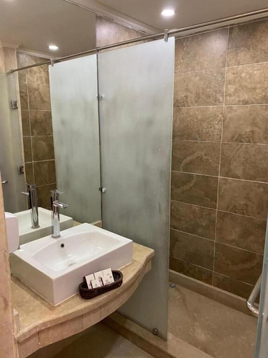 Bathroom, Marseilia Aqua Park, El Alamein