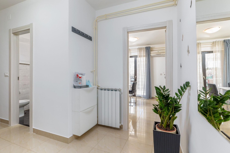Others 5, Dany Apartments, Fažana