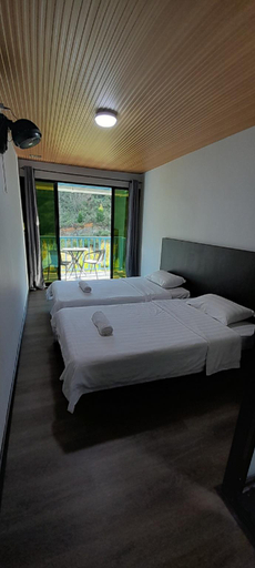 Bedroom 1, WIND VALLEY FARMSTAY (MT.VIEW 2 PAX TWIN@NO.5), Ranau