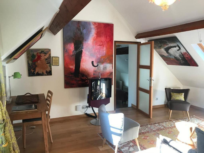 Bedroom 5, Besharat Gallery & Museum, Seine-et-Marne