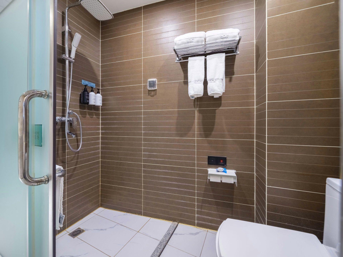 Bathroom 4, Xana Hotellea Yutian, Tangshan