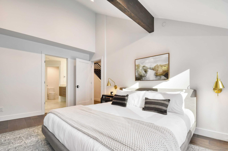 Bedroom 3, Webster By Avantstay Central Location W Hot Tub A, Summit