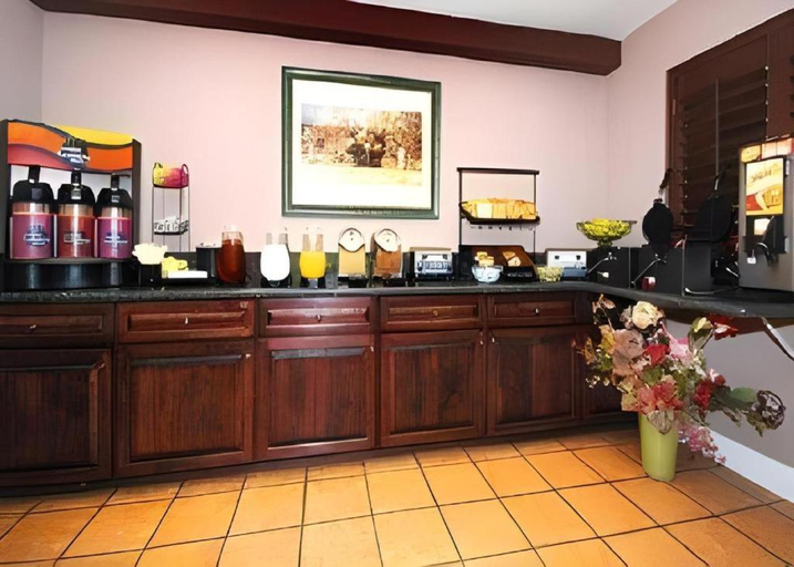 Food & Drinks, Hotel Solaire Los Angeles, Los Angeles