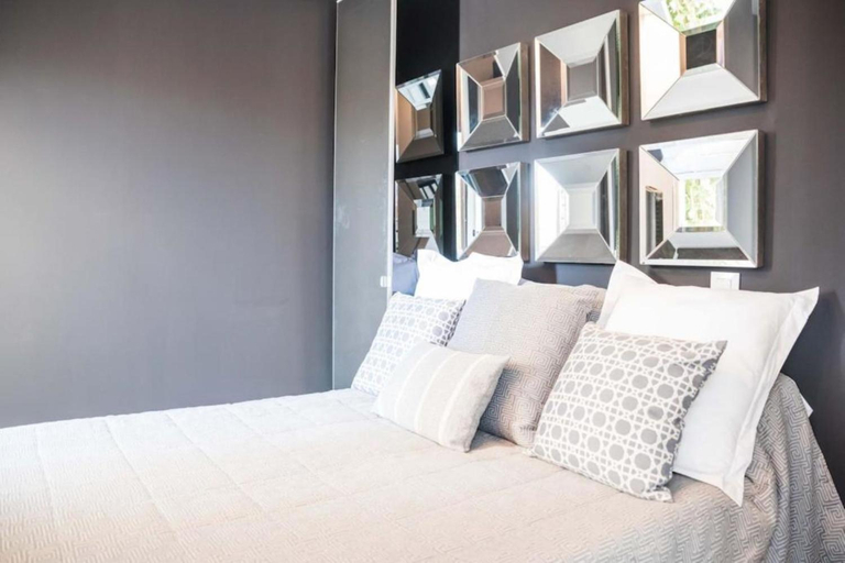 Bedroom 2, AmazINN Places Embajadores VI, Madrid