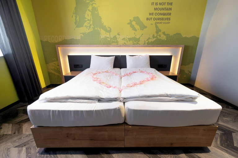 Bedroom 3, House of Records, München