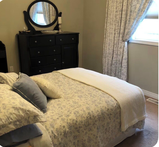 Room 3, Willow Pond B&B, Durham