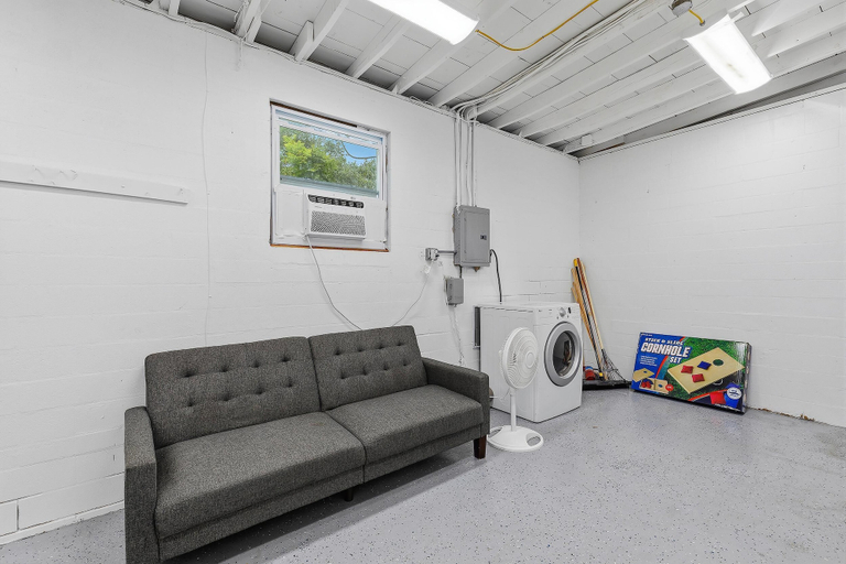 Interior 2, The Rally Point, Volusia