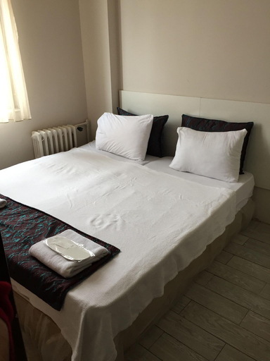Bedroom 3, Bufes Hotel, Fatih