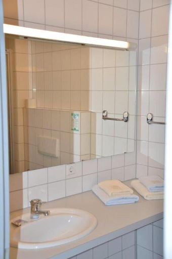 Bathroom 4, Ga Stehaus Linde Hotel Garni, Konstanz
