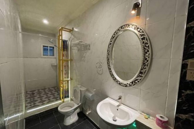 Room 3, BAYLIS HOTEL AND SUITES, Kosofe