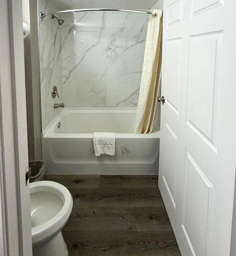 Bathroom 4, Motel 6 Enfield, CT - Hartford, Hartford