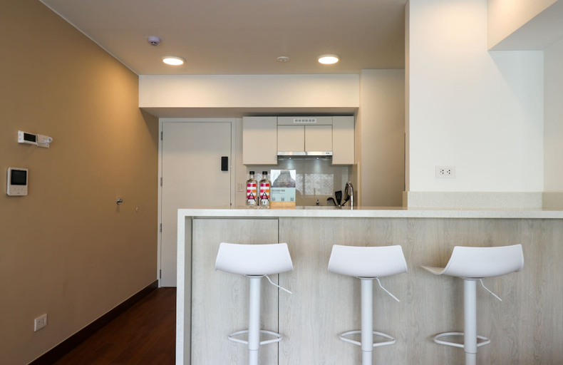 Room 2, w Enchanting 1BR w Balcony in Prime Miraflores, Lima