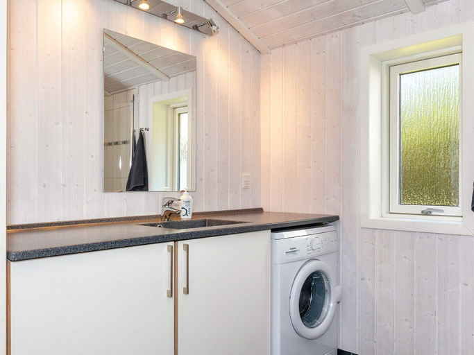 Bathroom 3, 4 Star Holiday Home in Logstor, Vesthimmerland