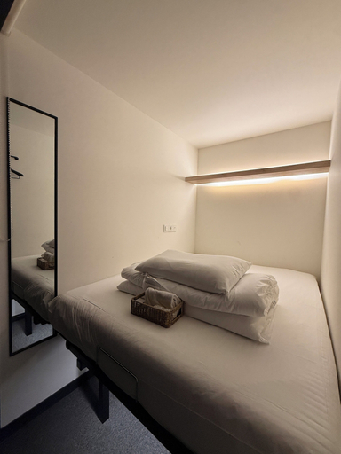 Bedroom 4, KOZAYO Hongdae Hostel, Mapo