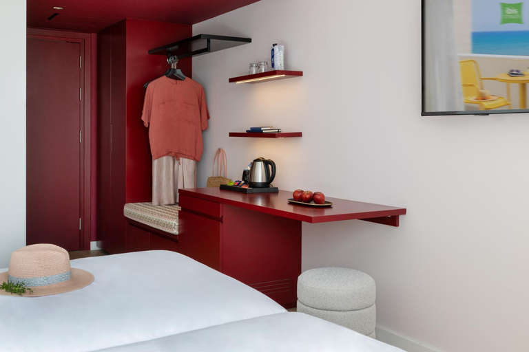 Bedroom 2, ibis Styles Larnaca, Larnaca