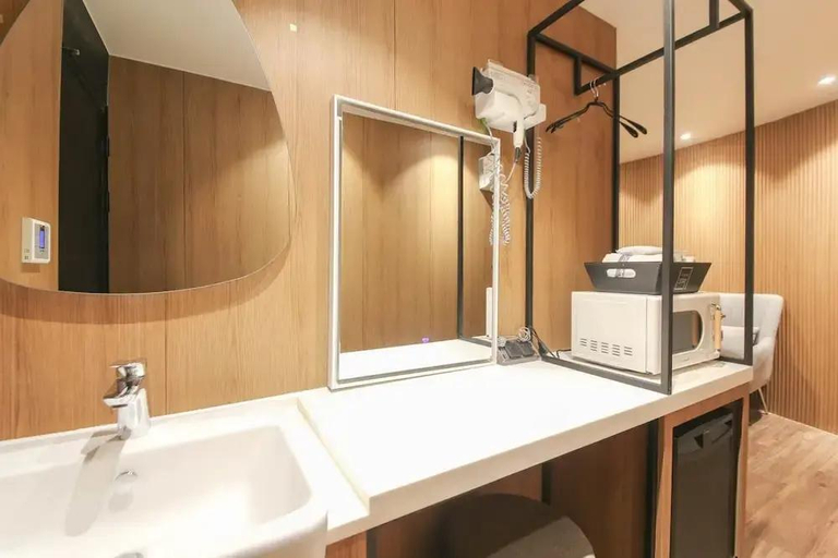 Bathroom, Jeonju H avenue Junghwasan Branch, Jeonju