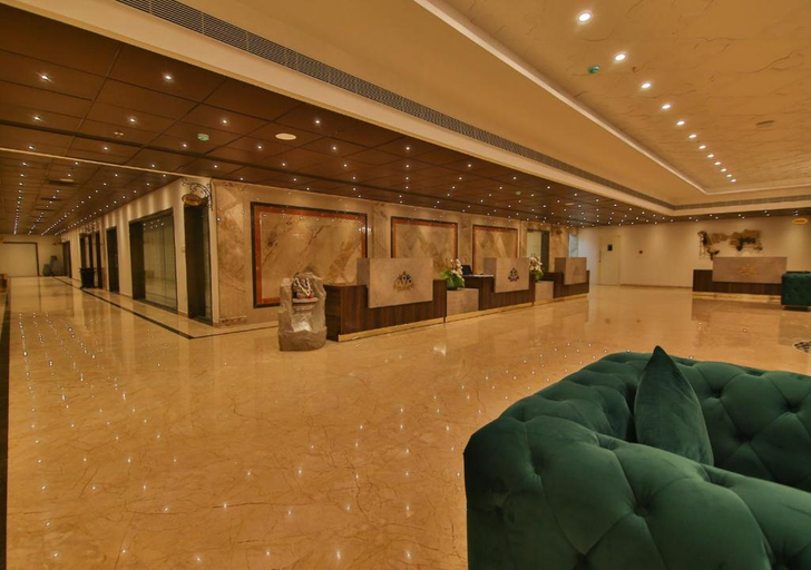 Public Area 4, Accord Chrome, Kancheepuram