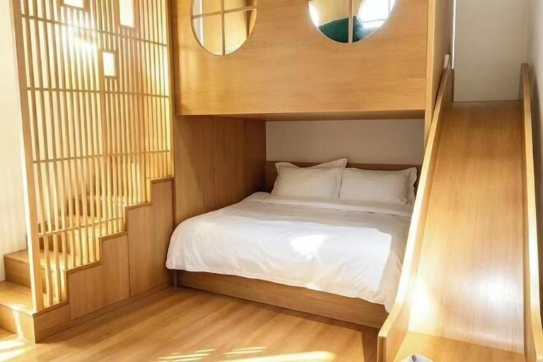 Room 2, Mount Emei Baiyuting Yunjian Tangquan B&B, Leshan