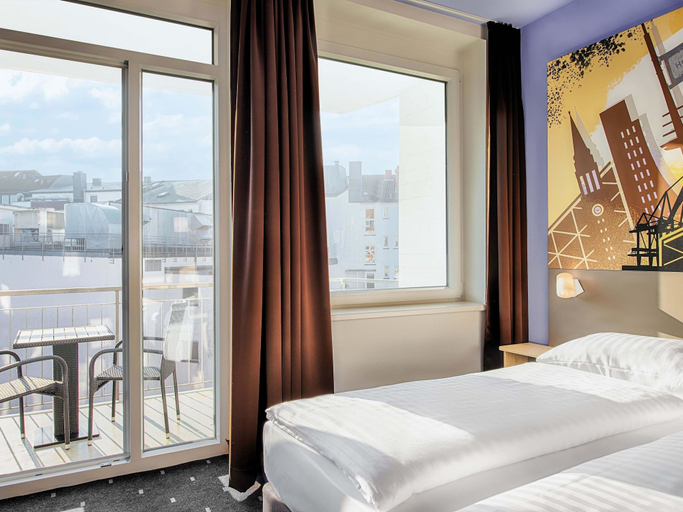 Bedroom 4, B&B Hotel Kiel-Holstenbrücke, Kiel
