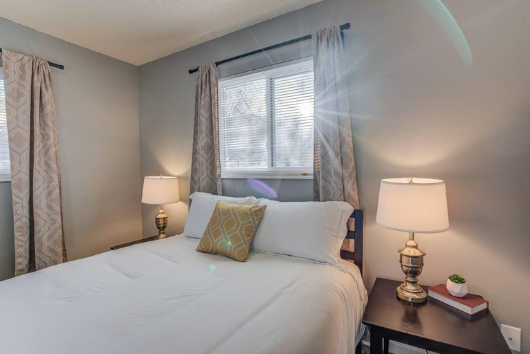Bedroom 3, 2BR Aptmt Parks Private Deck, Mountain Views!, El Paso