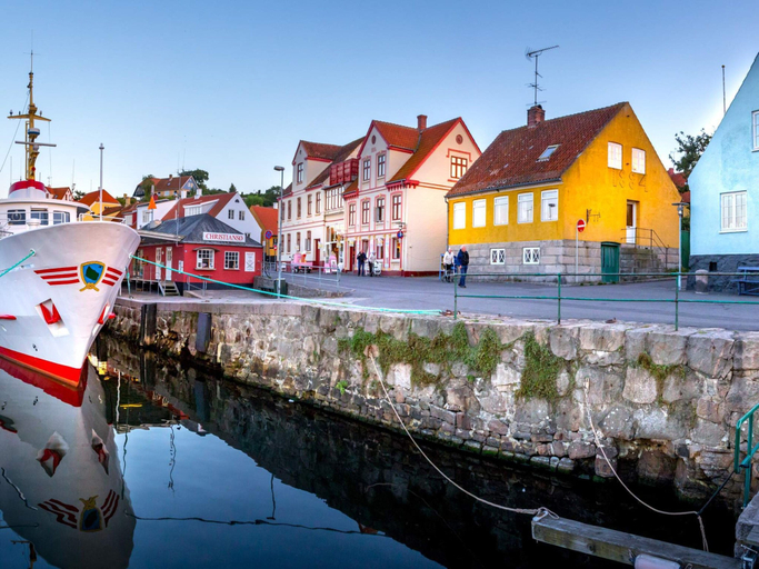 Others 1, 5 Person Holiday Home on a Holiday Park in Gudhjem, Bornholm